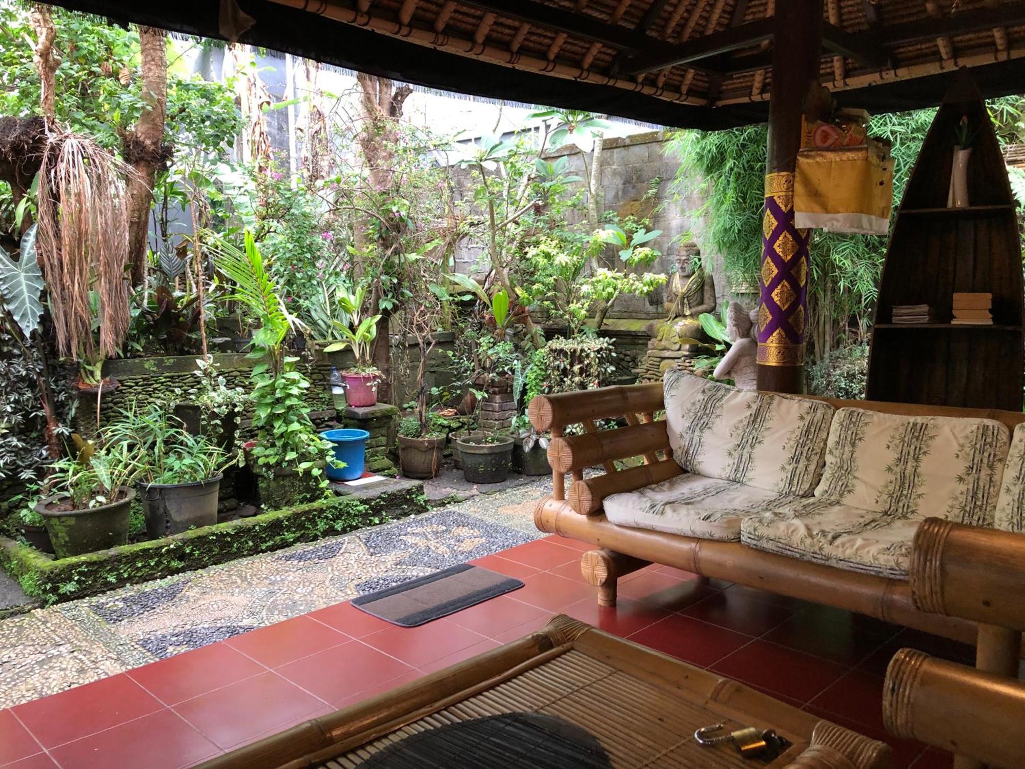 1Bd Guest House In Family Compound1, 15 Minute Walk To Yoga Barn Ubud Kültér fotó